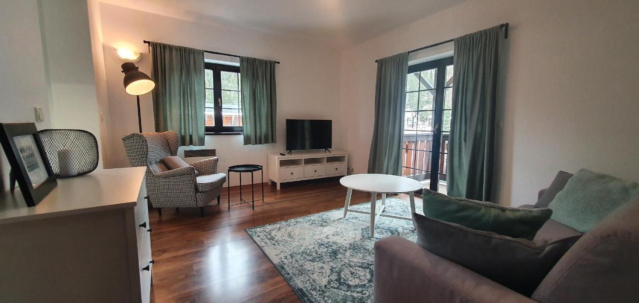 Apartmany Hrabovo 루좀베로크 외부 사진